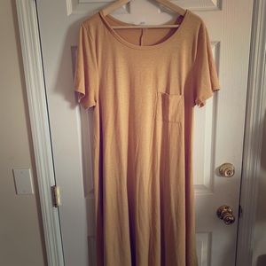 LulaRoe Carly high low hem T-shirt dress